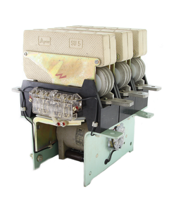 Stycznik SU-530 110V DC, 3bieg-3NO, 400A, styki pom. 2NO+2NC